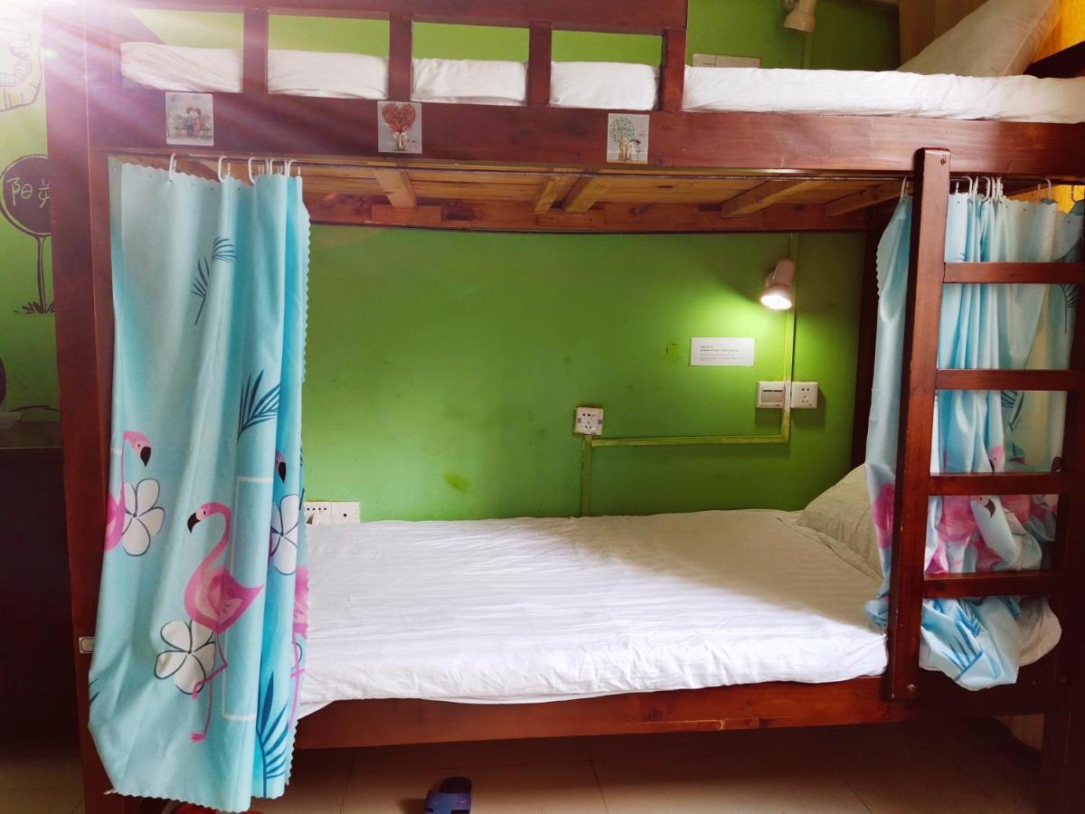 Yangshuo How Flowers Hostel Экстерьер фото